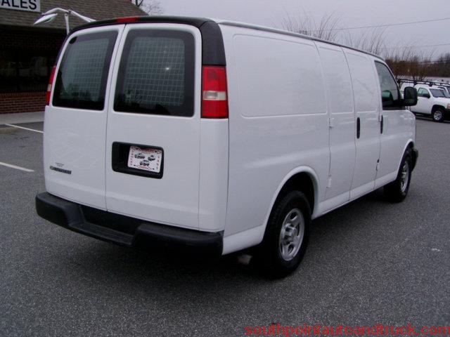 Chevrolet Express 2008 photo 2