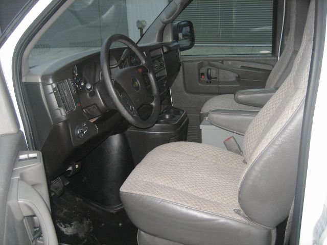 Chevrolet Express 2008 photo 3