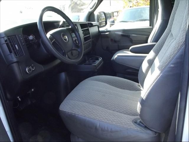 Chevrolet Express 2008 photo 3