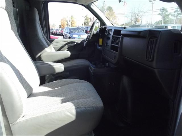 Chevrolet Express 2008 photo 4