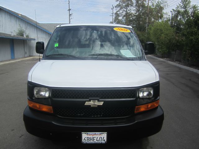 Chevrolet Express 4dr Sdn LWB Sedan Passenger Van