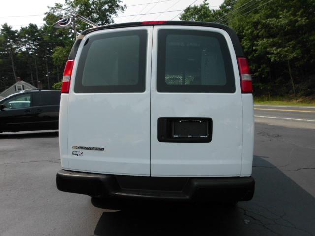 Chevrolet Express 2008 photo 4