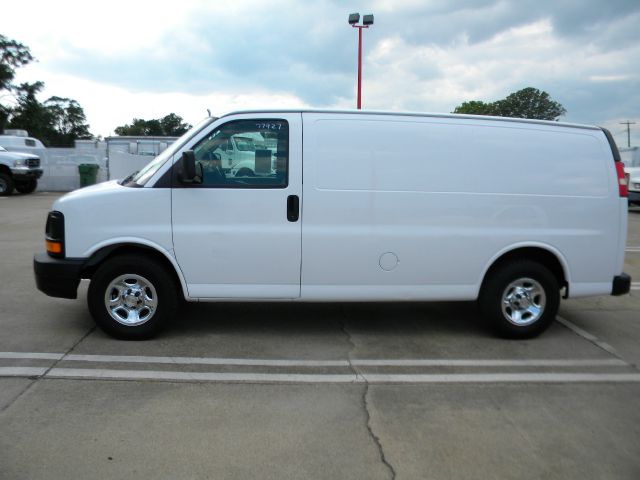 Chevrolet Express 2008 photo 3