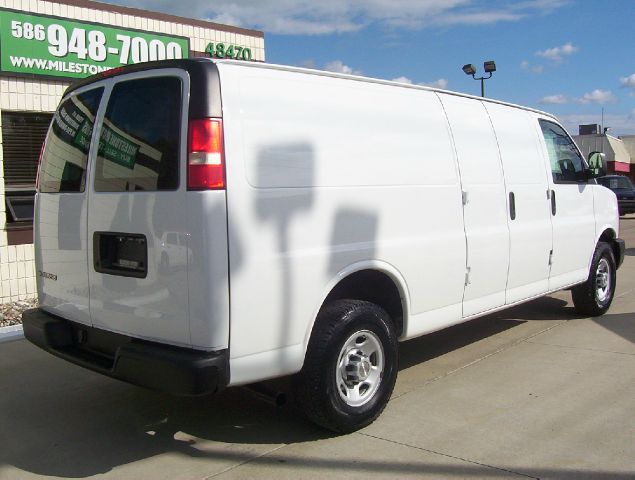 Chevrolet Express 2008 photo 2