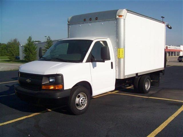 Chevrolet Express Premier I4 2WD Passenger Van