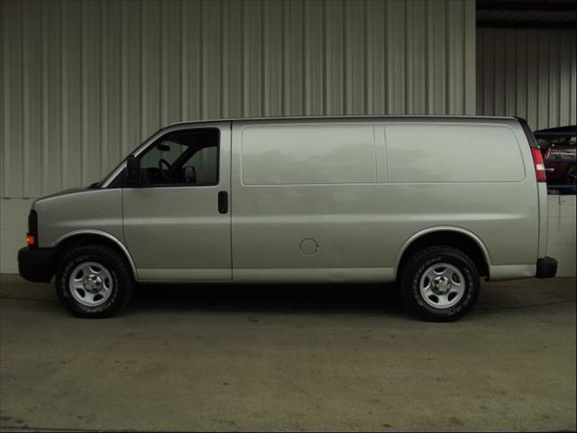 Chevrolet Express 2008 photo 2