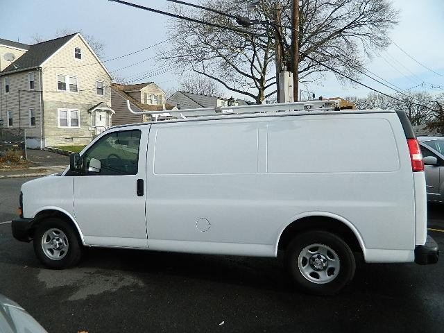 Chevrolet Express 2008 photo 3