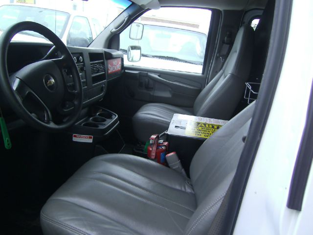 Chevrolet Express 2008 photo 4