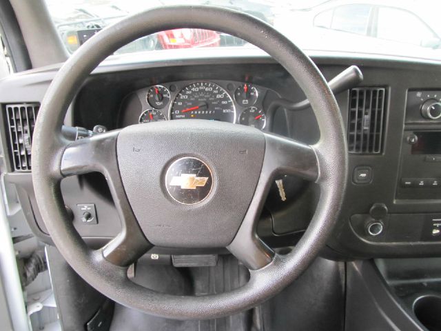 Chevrolet Express 2009 photo 3