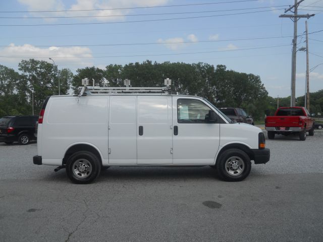 Chevrolet Express Coupe 4D Passenger Van