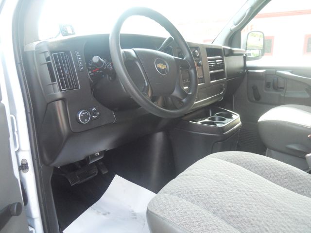 Chevrolet Express 2009 photo 1