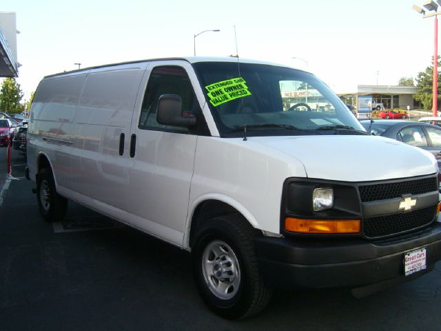 Chevrolet Express 2009 photo 2