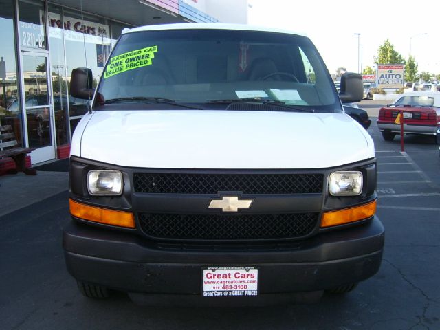 Chevrolet Express 2009 photo 3