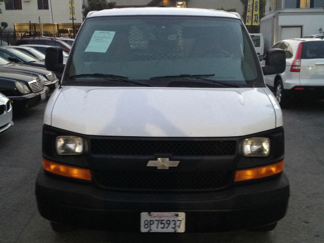 Chevrolet Express 2009 photo 11