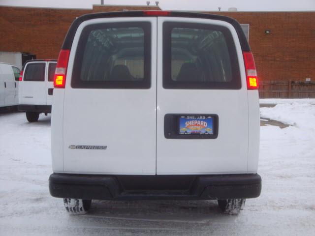 Chevrolet Express 2009 photo 3