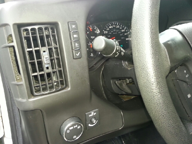 Chevrolet Express 2009 photo 2