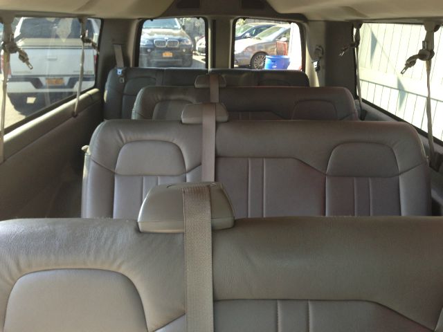 Chevrolet Express 2009 photo 6