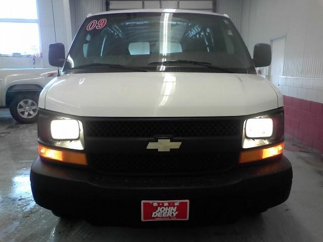 Chevrolet Express 2009 photo 1