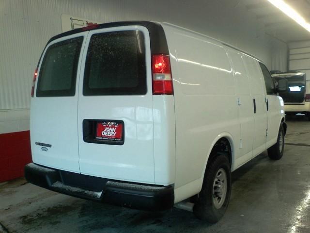 Chevrolet Express 2009 photo 3