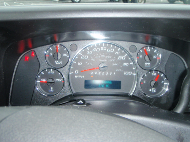 Chevrolet Express 2009 photo 11