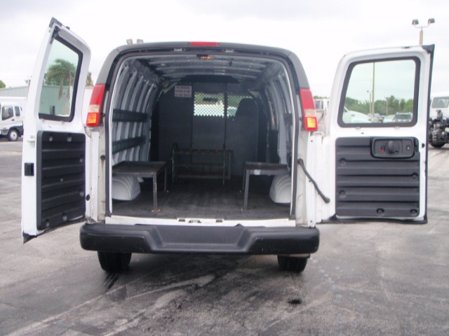 Chevrolet Express 2009 photo 8