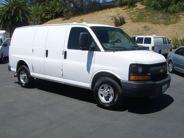 Chevrolet Express Coupe 4D Passenger Van