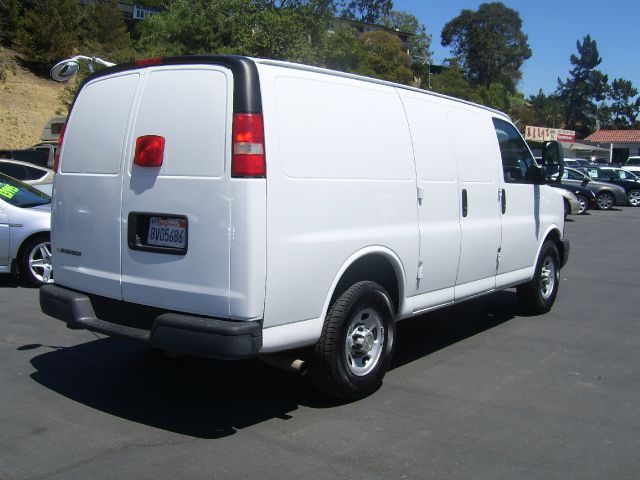 Chevrolet Express 2009 photo 1