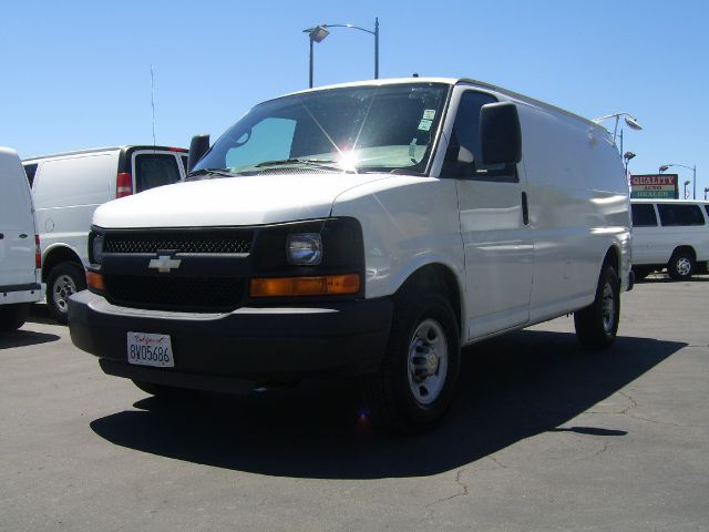 Chevrolet Express 2009 photo 2