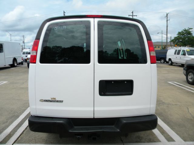 Chevrolet Express 2009 photo 4