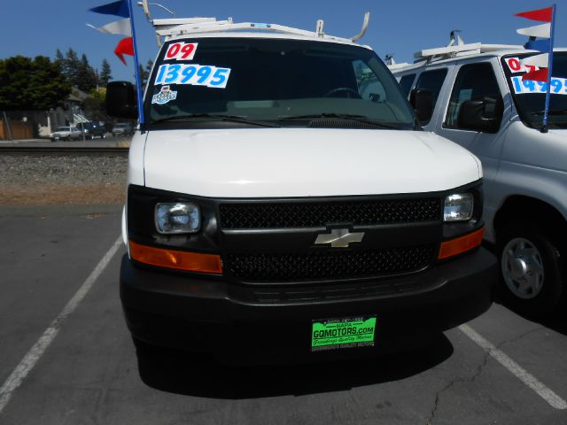 Chevrolet Express 2009 photo 2