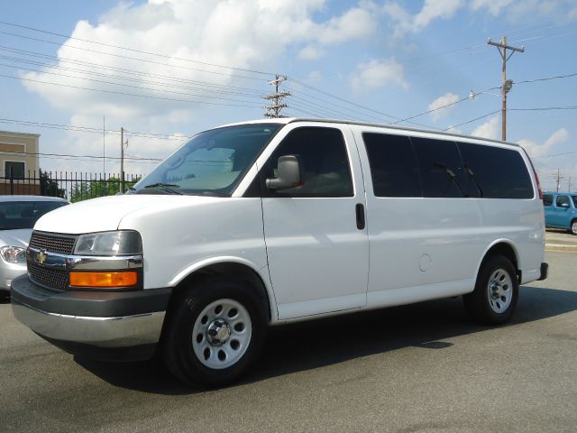 Chevrolet Express 2009 photo 3