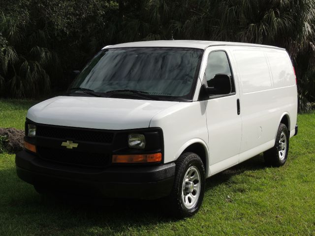 Chevrolet Express 2009 photo 2