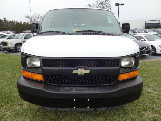 Chevrolet Express 2009 photo 2