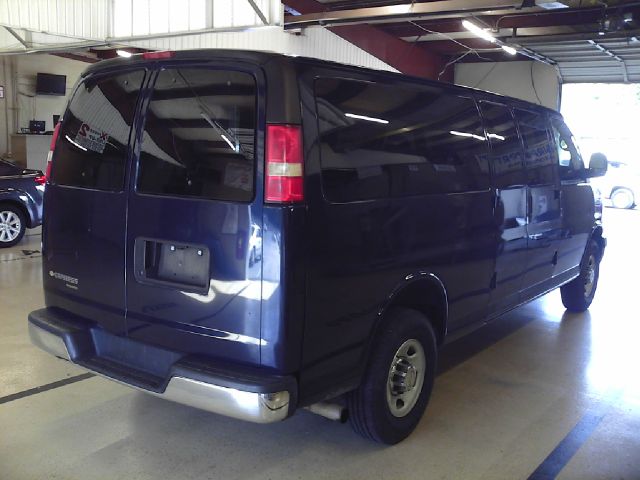 Chevrolet Express 2009 photo 1