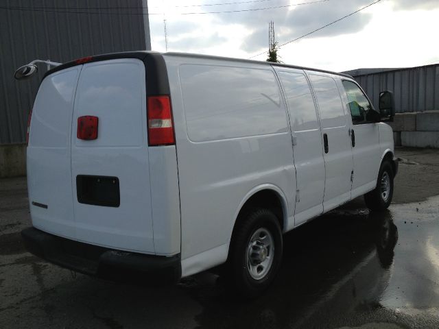 Chevrolet Express 2009 photo 1