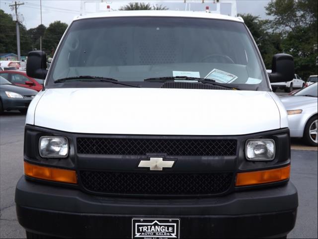 Chevrolet Express 2009 photo 2