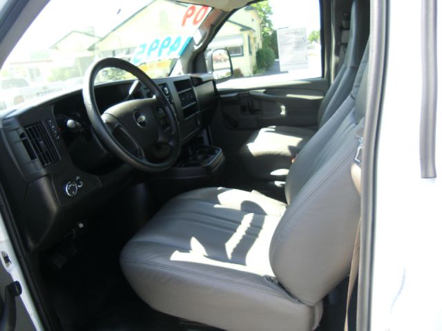 Chevrolet Express 2009 photo 7