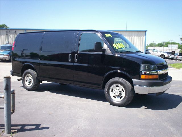 Chevrolet Express 2009 photo 2