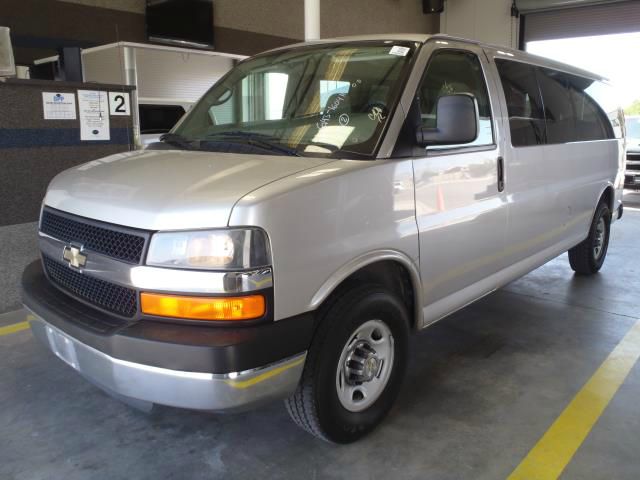 Chevrolet Express 114.6 XLT W/rear Door Privacy Glass Passenger Van