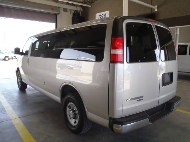 Chevrolet Express 2009 photo 3