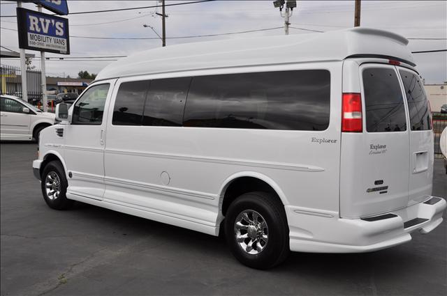 Chevrolet Express 2009 photo 1