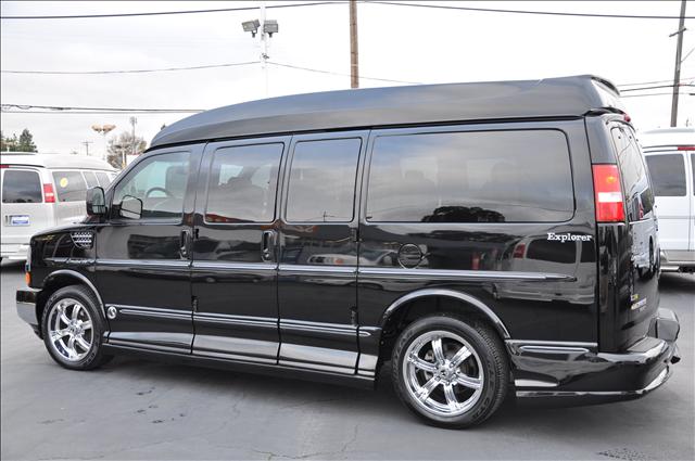 Chevrolet Express 2009 photo 1