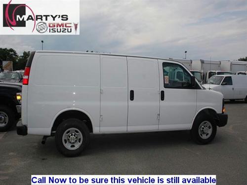 Chevrolet Express 2010 photo 2