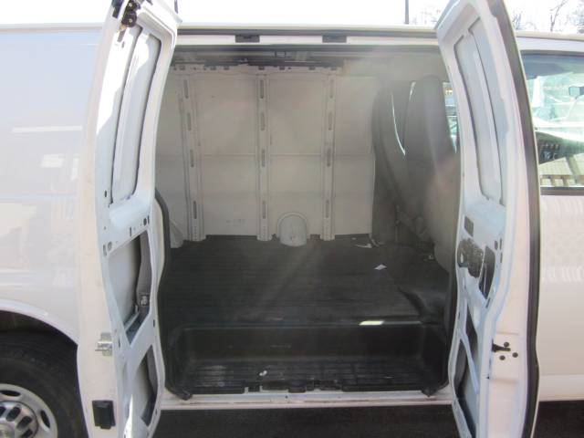 Chevrolet Express 2010 photo 5