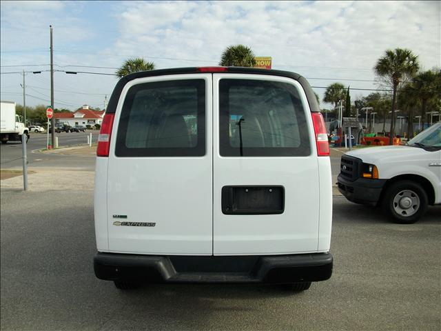 Chevrolet Express 2010 photo 5