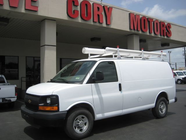 Chevrolet Express 2010 photo 3