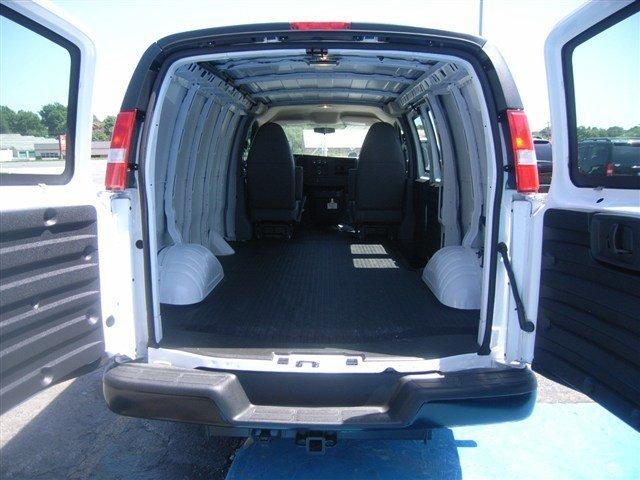 Chevrolet Express Black/grey Passenger Van