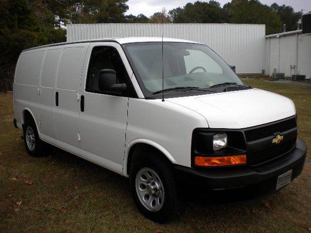 Chevrolet Express 2010 photo 3