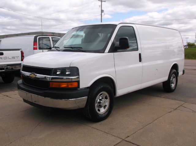 Chevrolet Express 2010 photo 4