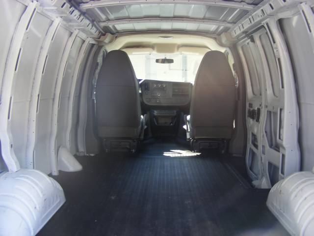 Chevrolet Express 2010 photo 5